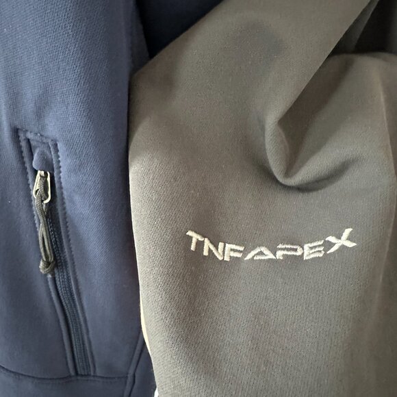 Grey & Blue North Face Large Men's Jacket - Picture 10 of 15